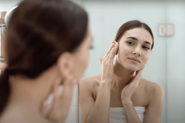 avoid-these-10-skincare-mistakes-to-achieve-your-best-skin